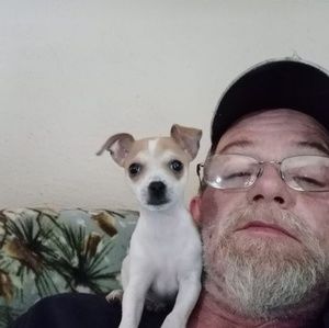 Meet your Posher, Derrick